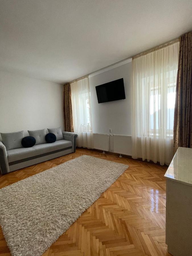 Londof Schei Apartments - Downtown Brasov Exterior photo